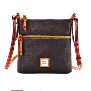 Price drop ⭐️ Dooney & Bourke Leather MessengerBag
